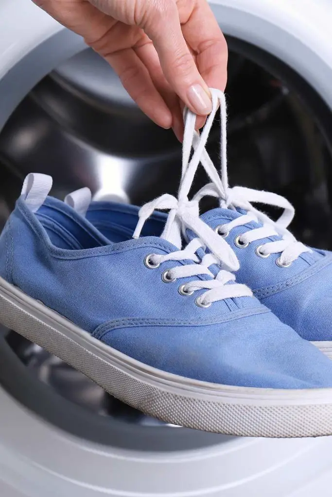 12 Things You Didn't Know You Can Wash In Your Washing Machine ...